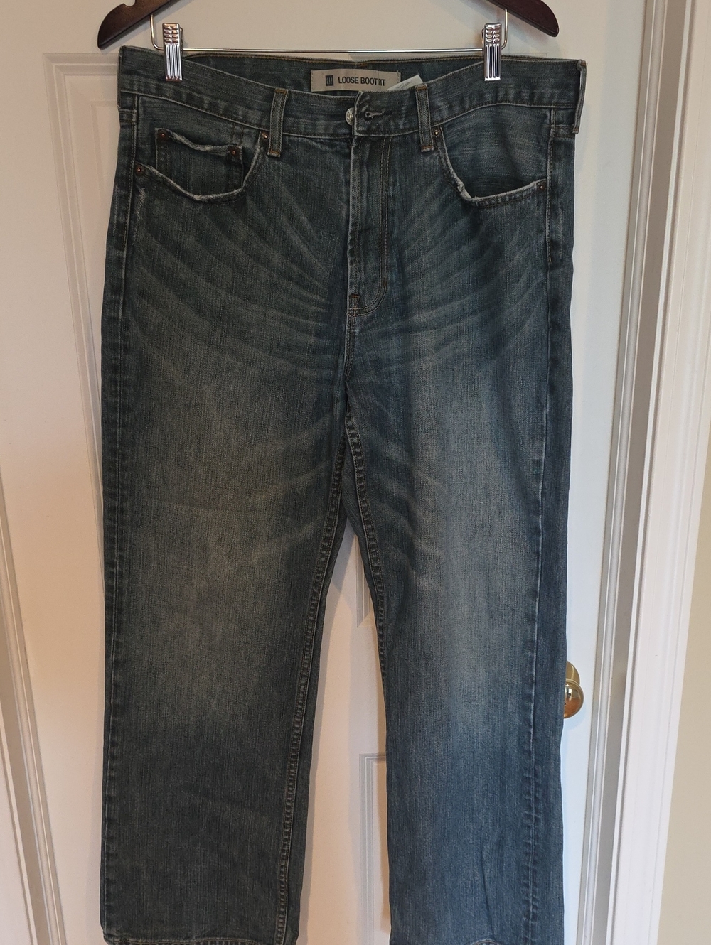 GAP Men's Bootcut Jeans in Faded Blue